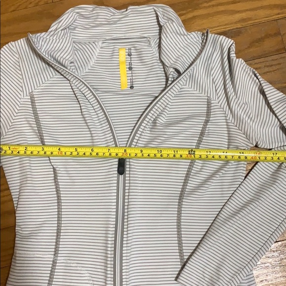 Lole women’s Essential Cardigan. - Picture 4 of 6